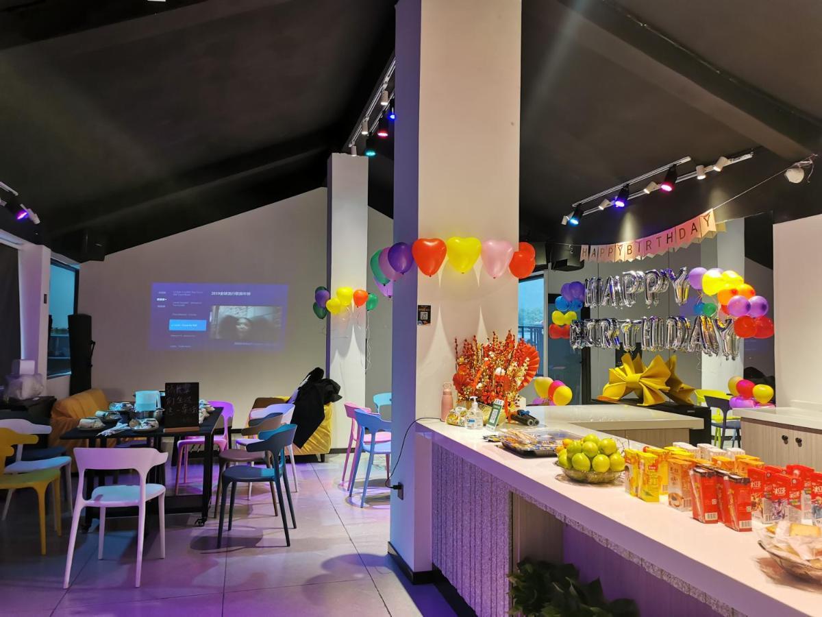 Yangshuo Emoji Youth Hostel Exterior photo
